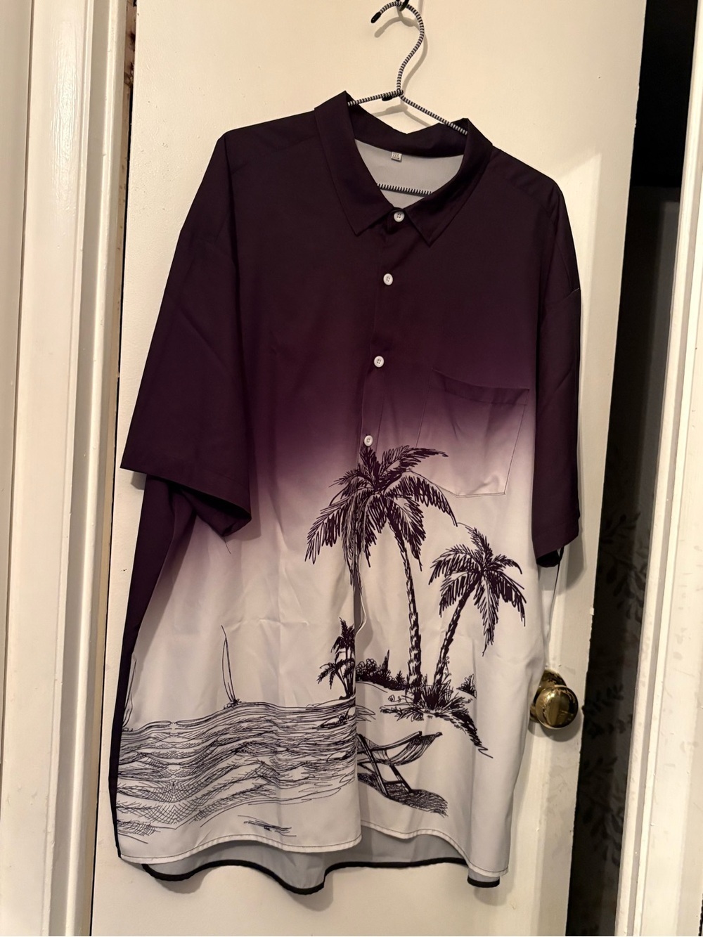Men’s Hawaiian button down short sleeve SZ XXXL apprx pit to pit 28 inches